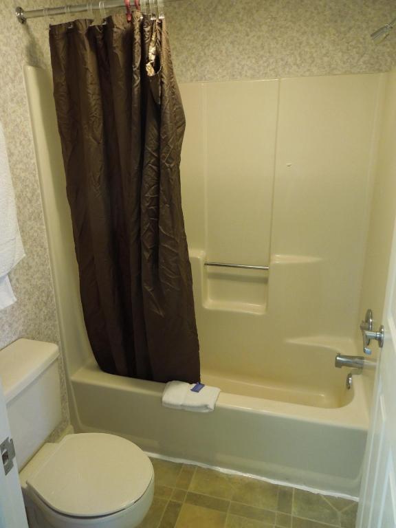 גאלווי Red Carpet Inn Absecon חדר תמונה