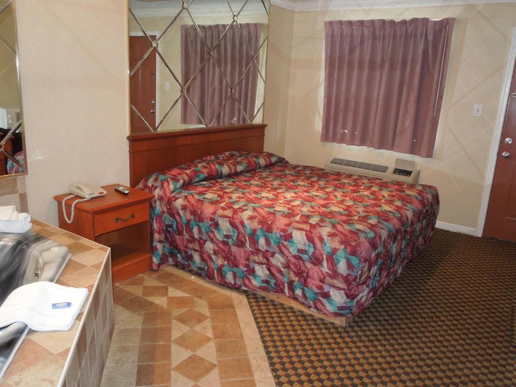 גאלווי Red Carpet Inn Absecon חדר תמונה