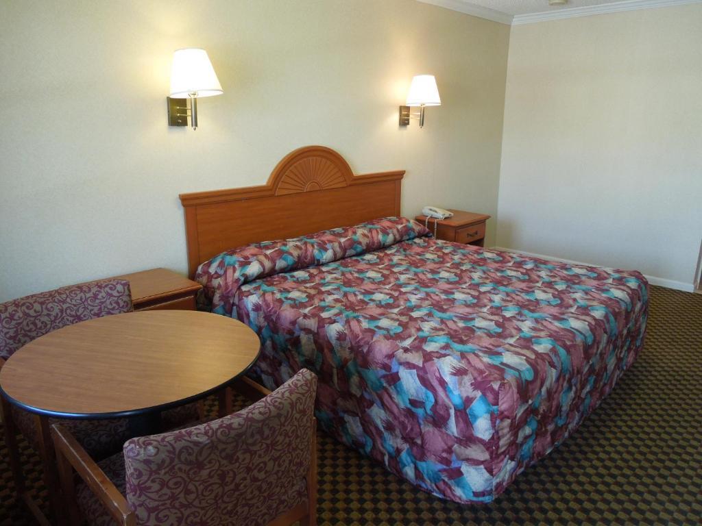 גאלווי Red Carpet Inn Absecon חדר תמונה